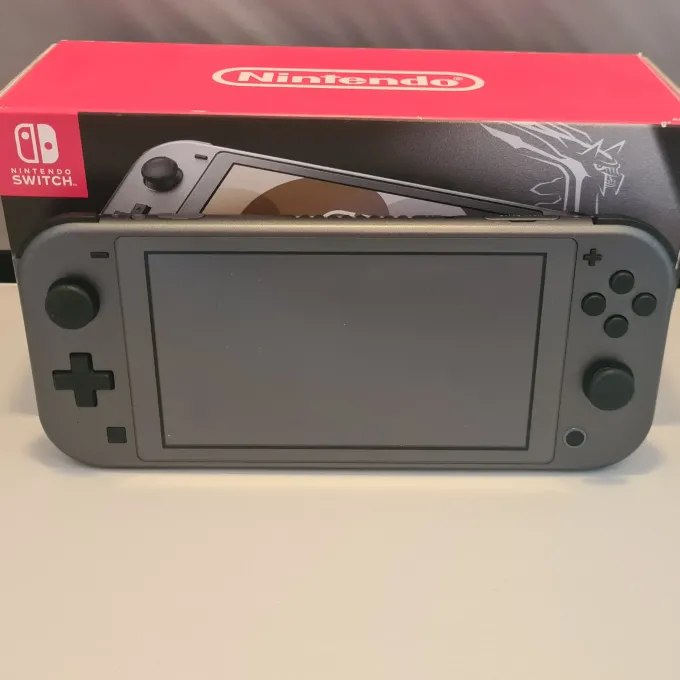 Nintendo Switch Lite: Pokemon Dialga & Palkia Console